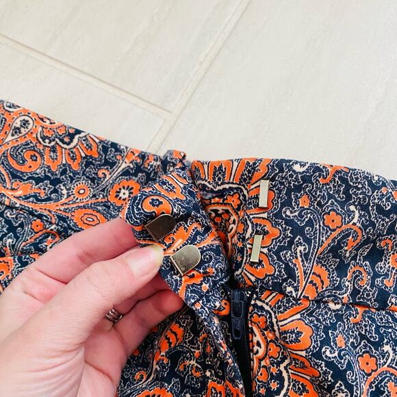 Ann Taylor Signature Shorts Floral Paisley 4P - Picture 6 of 6